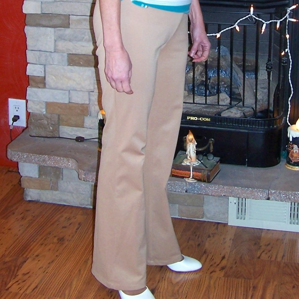 EXPRESS    VINTAGE  LIGHT TAN   POCKETLESS  STRETCH DRESS PANTS   5/6 - Picture 5 of 6